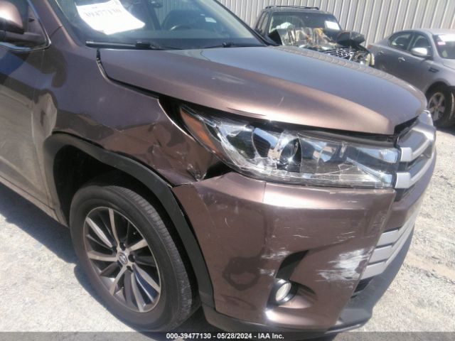 Photo 5 VIN: 5TDKZRFH3JS251786 - TOYOTA HIGHLANDER 