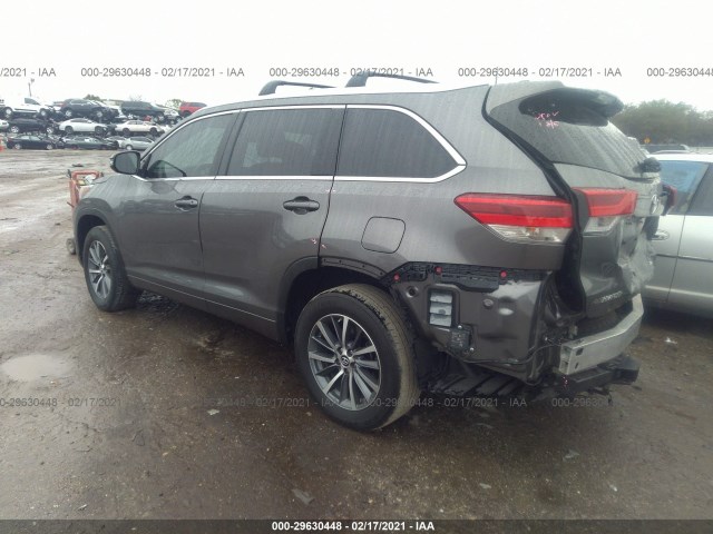 Photo 2 VIN: 5TDKZRFH3JS287803 - TOYOTA HIGHLANDER 