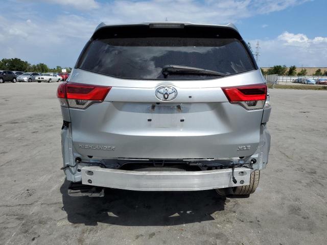 Photo 5 VIN: 5TDKZRFH3JS543258 - TOYOTA HIGHLANDER 