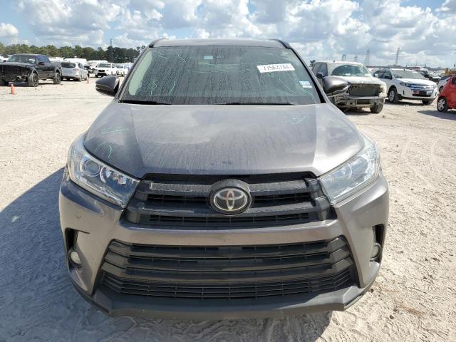 Photo 4 VIN: 5TDKZRFH4HS509811 - TOYOTA HIGHLANDER 