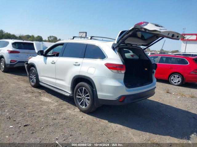 Photo 2 VIN: 5TDKZRFH4HS524972 - TOYOTA HIGHLANDER 