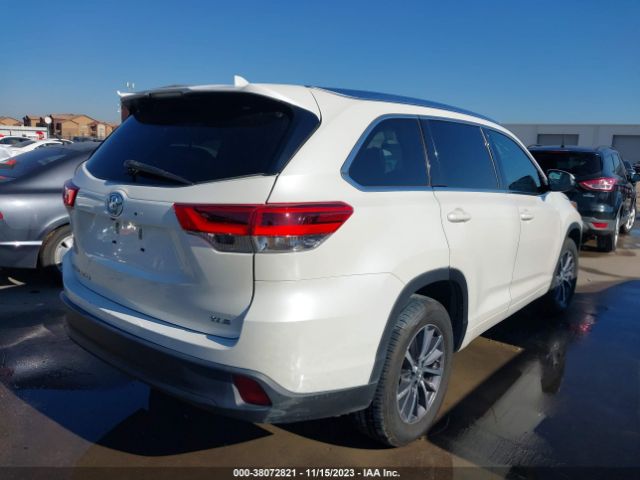 Photo 3 VIN: 5TDKZRFH4JS538148 - TOYOTA HIGHLANDER 