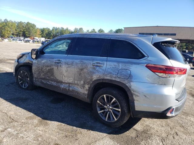 Photo 1 VIN: 5TDKZRFH4JS538781 - TOYOTA HIGHLANDER 