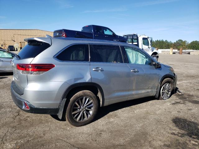 Photo 2 VIN: 5TDKZRFH4JS538781 - TOYOTA HIGHLANDER 