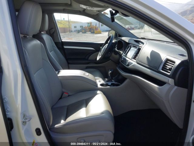 Photo 4 VIN: 5TDKZRFH4KS336430 - TOYOTA HIGHLANDER 