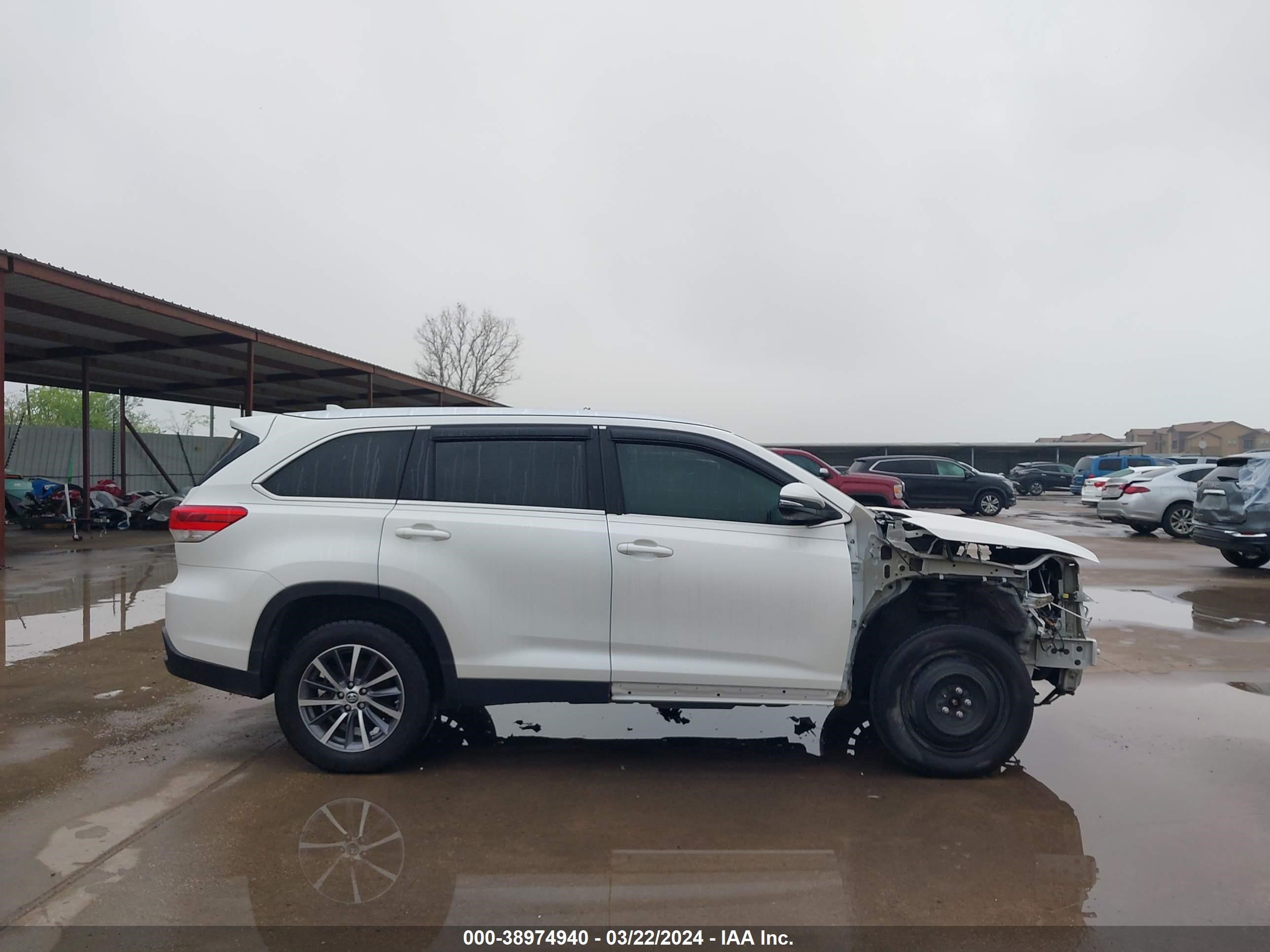 Photo 13 VIN: 5TDKZRFH4KS558451 - TOYOTA HIGHLANDER 