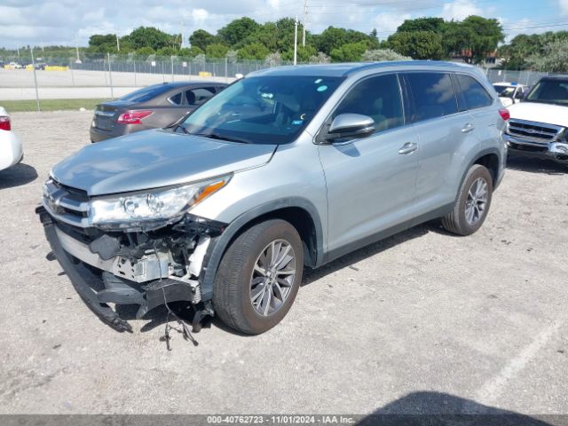 Photo 1 VIN: 5TDKZRFH4KS568915 - TOYOTA HIGHLANDER 