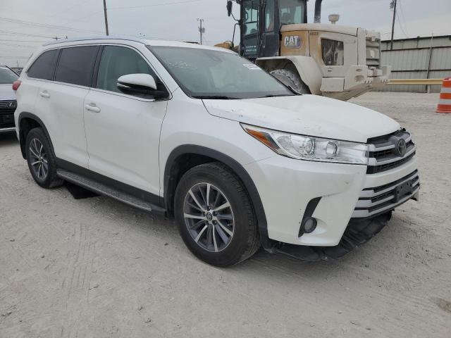 Photo 3 VIN: 5TDKZRFH5KS318213 - TOYOTA HIGHLANDER 