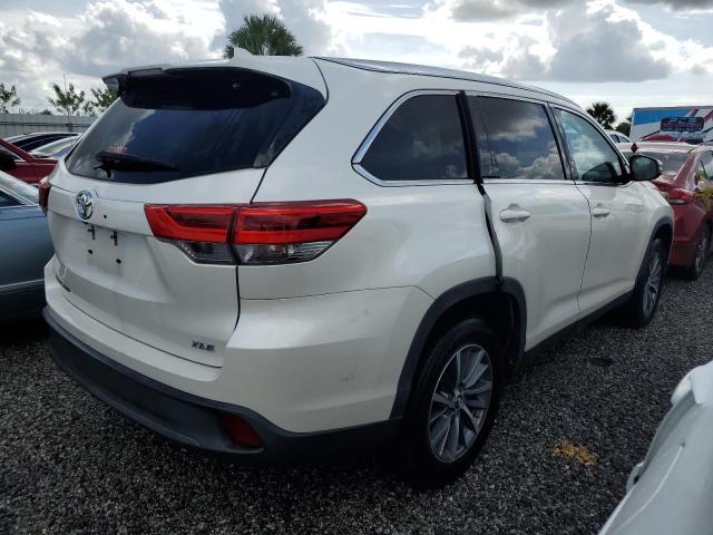 Photo 2 VIN: 5TDKZRFH5KS571225 - TOYOTA HIGHLANDER 