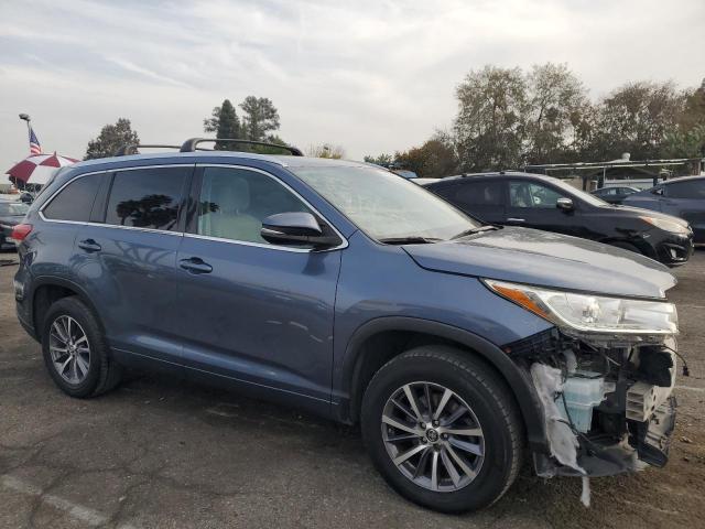 Photo 3 VIN: 5TDKZRFH6JS245688 - TOYOTA HIGHLANDER 