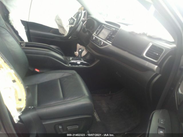 Photo 4 VIN: 5TDKZRFH6JS274124 - TOYOTA HIGHLANDER 