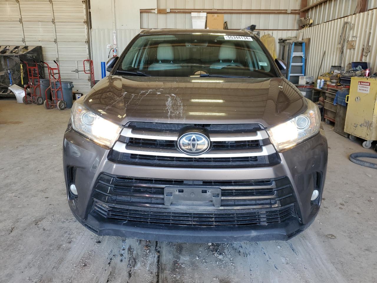 Photo 4 VIN: 5TDKZRFH6JS279940 - TOYOTA HIGHLANDER 