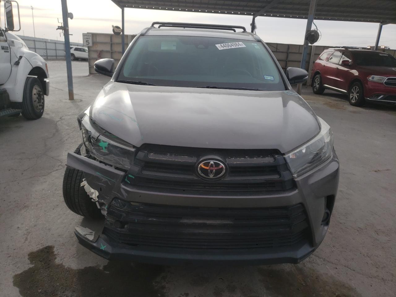 Photo 4 VIN: 5TDKZRFH6KS353892 - TOYOTA HIGHLANDER 