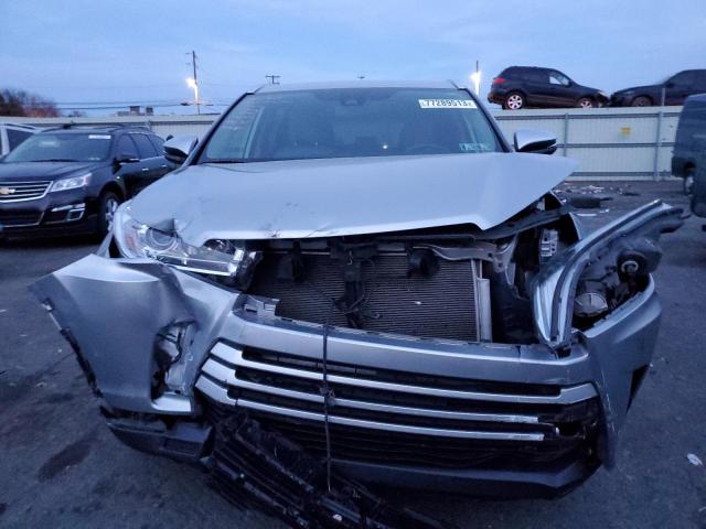 Photo 4 VIN: 5TDKZRFH7JS263536 - TOYOTA HIGHLANDER 