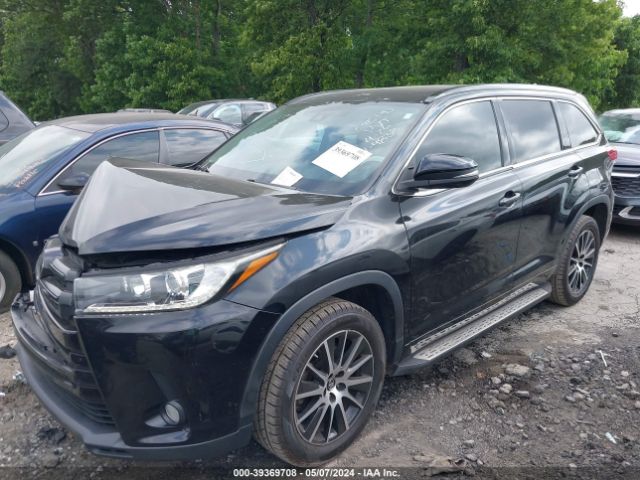 Photo 1 VIN: 5TDKZRFH7JS284838 - TOYOTA HIGHLANDER 