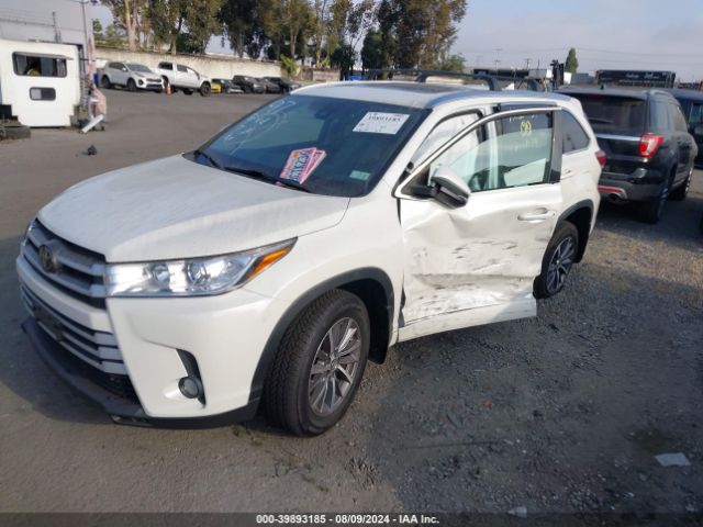 Photo 1 VIN: 5TDKZRFH7JS535289 - TOYOTA HIGHLANDER 