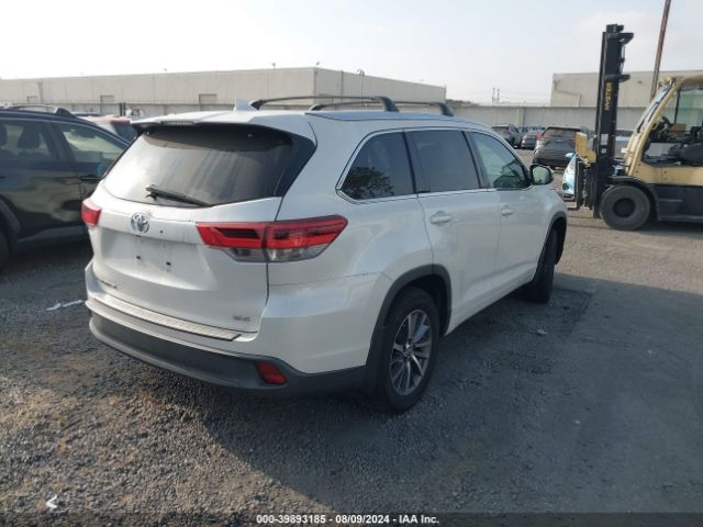 Photo 3 VIN: 5TDKZRFH7JS535289 - TOYOTA HIGHLANDER 