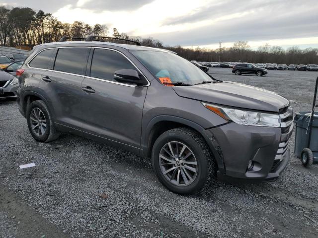 Photo 3 VIN: 5TDKZRFH7JS542713 - TOYOTA HIGHLANDER 