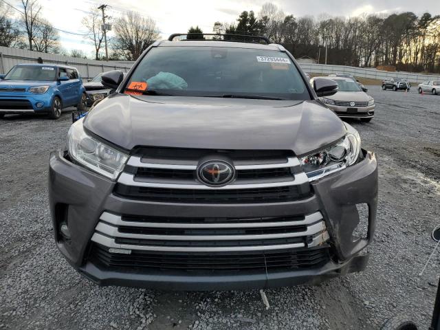 Photo 4 VIN: 5TDKZRFH7JS542713 - TOYOTA HIGHLANDER 