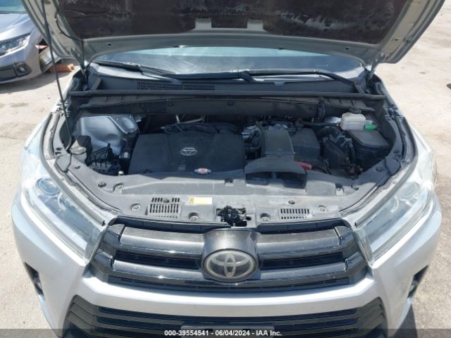 Photo 9 VIN: 5TDKZRFH7JS543070 - TOYOTA HIGHLANDER 