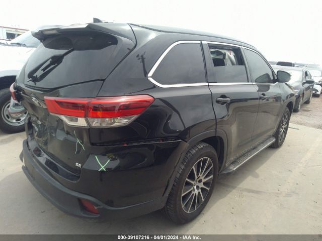 Photo 3 VIN: 5TDKZRFH7JS549337 - TOYOTA HIGHLANDER 