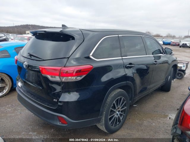 Photo 3 VIN: 5TDKZRFH7JS549435 - TOYOTA HIGHLANDER 