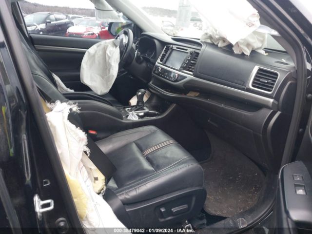 Photo 4 VIN: 5TDKZRFH7JS549435 - TOYOTA HIGHLANDER 