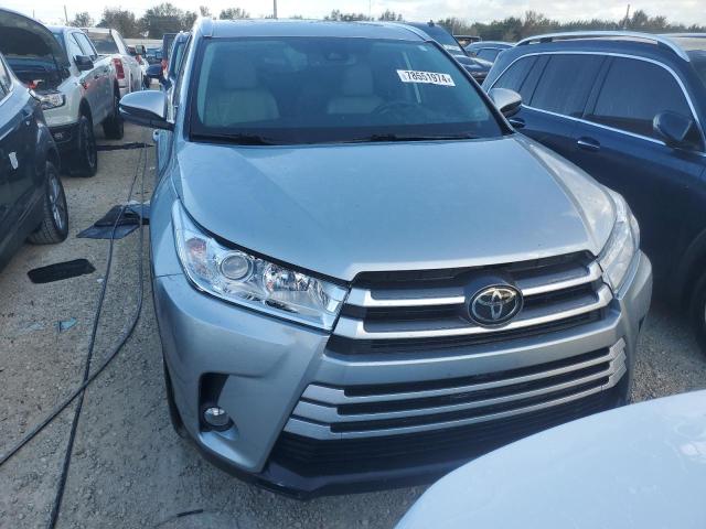 Photo 4 VIN: 5TDKZRFH7JS550147 - TOYOTA HIGHLANDER 