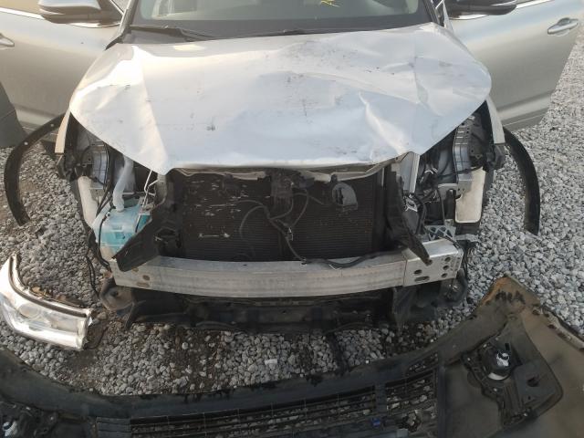 Photo 8 VIN: 5TDKZRFH8HS214727 - TOYOTA HIGHLANDER 