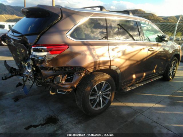 Photo 3 VIN: 5TDKZRFH8HS224948 - TOYOTA HIGHLANDER 