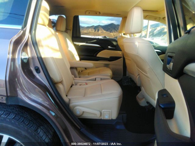 Photo 7 VIN: 5TDKZRFH8HS224948 - TOYOTA HIGHLANDER 