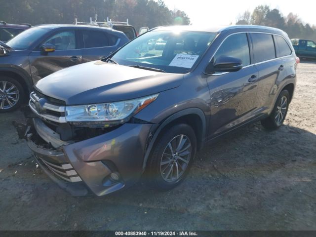 Photo 1 VIN: 5TDKZRFH8HS523856 - TOYOTA HIGHLANDER 