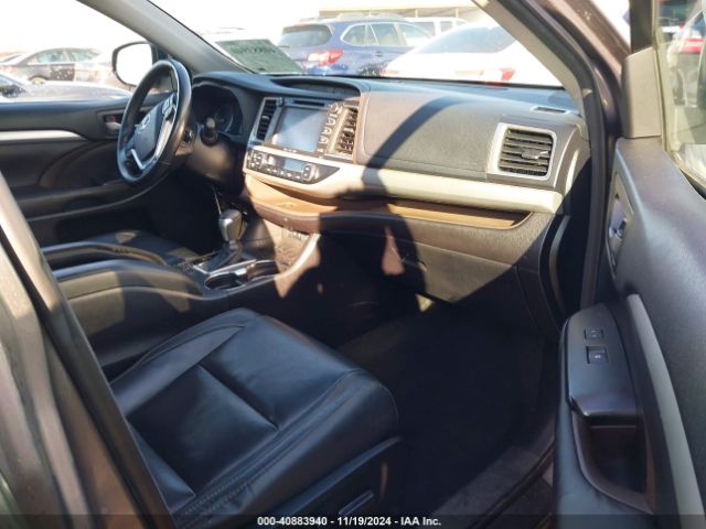 Photo 4 VIN: 5TDKZRFH8HS523856 - TOYOTA HIGHLANDER 