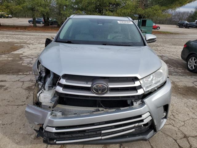 Photo 4 VIN: 5TDKZRFH8HS526482 - TOYOTA HIGHLANDER 