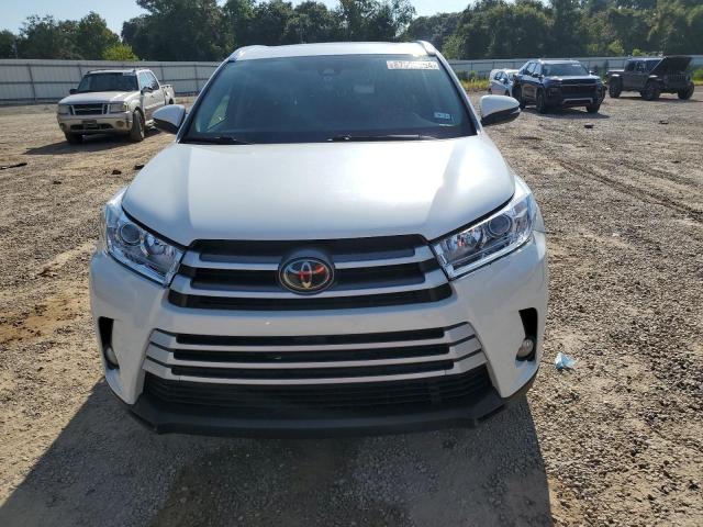 Photo 4 VIN: 5TDKZRFH8JS271628 - TOYOTA HIGHLANDER 