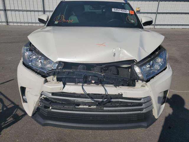 Photo 8 VIN: 5TDKZRFH8JS528917 - TOYOTA HIGHLANDER 