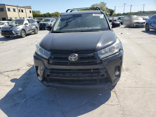 Photo 4 VIN: 5TDKZRFH8JS533051 - TOYOTA HIGHLANDER 