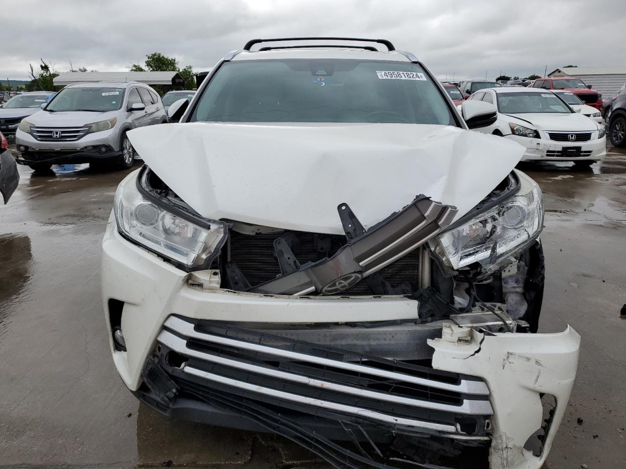 Photo 4 VIN: 5TDKZRFH8JS538122 - TOYOTA HIGHLANDER 