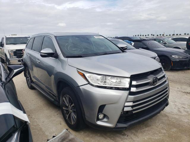 Photo 3 VIN: 5TDKZRFH8JS544860 - TOYOTA HIGHLANDER 