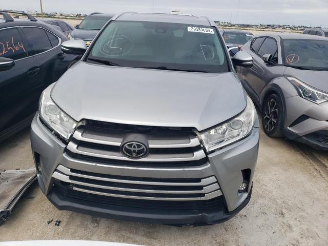 Photo 4 VIN: 5TDKZRFH8JS544860 - TOYOTA HIGHLANDER 