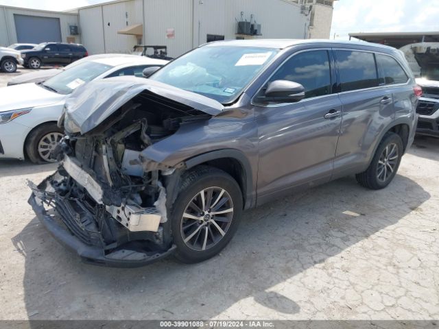 Photo 1 VIN: 5TDKZRFH8JS547175 - TOYOTA HIGHLANDER 