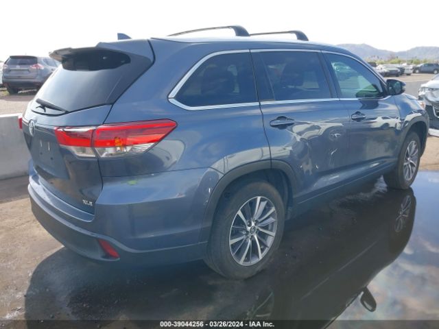 Photo 3 VIN: 5TDKZRFH8KS324183 - TOYOTA HIGHLANDER 