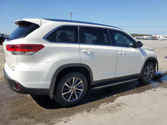 Photo 2 VIN: 5TDKZRFH8KS558176 - TOYOTA HIGHLANDER 