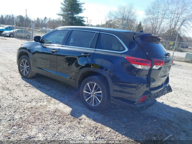 Photo 2 VIN: 5TDKZRFH8KS572725 - TOYOTA HIGHLANDER 