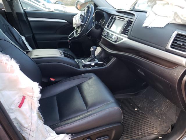 Photo 4 VIN: 5TDKZRFH9HS525972 - TOYOTA HIGHLANDER 