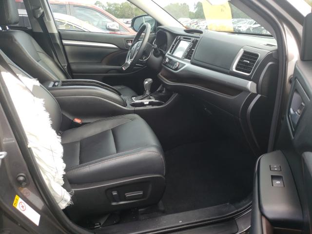 Photo 4 VIN: 5TDKZRFH9JS264428 - TOYOTA HIGHLANDER 