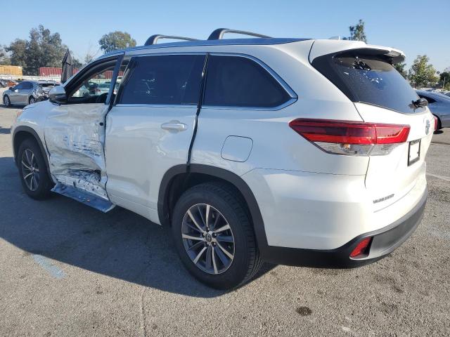 Photo 1 VIN: 5TDKZRFH9JS532264 - TOYOTA HIGHLANDER 