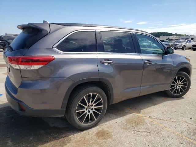 Photo 2 VIN: 5TDKZRFH9JS546701 - TOYOTA HIGHLANDER 