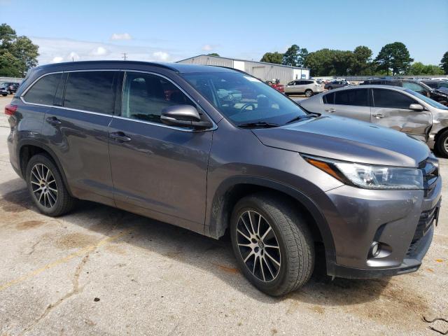 Photo 3 VIN: 5TDKZRFH9JS546701 - TOYOTA HIGHLANDER 