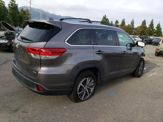 Photo 2 VIN: 5TDKZRFH9JS549548 - TOYOTA HIGHLANDER 